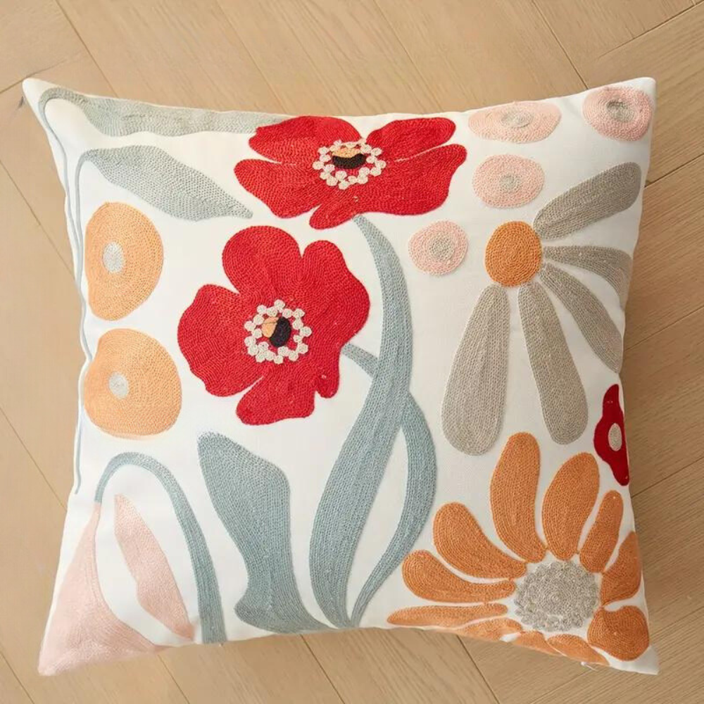 Solène – Housse de coussin texturée et naturelle à motif végétal