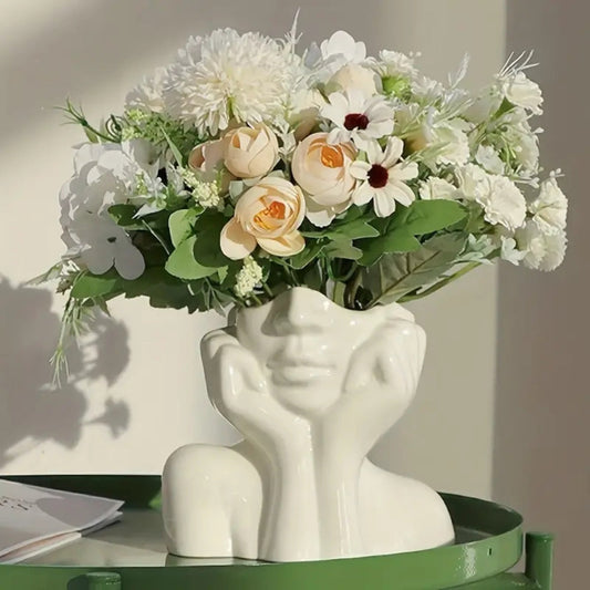 Orion – Vase décoratif en résine texturé et sculptural