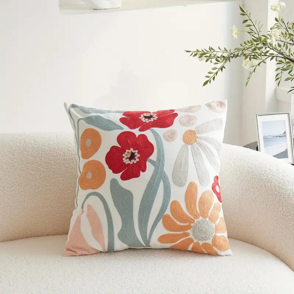 Solène – Housse de coussin texturée et naturelle à motif végétal