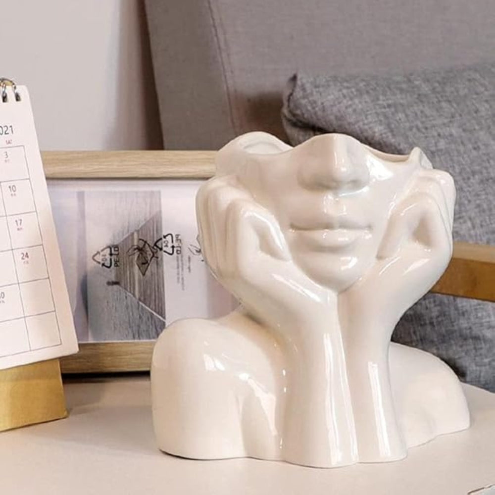 Orion – Vase décoratif en résine texturé et sculptural