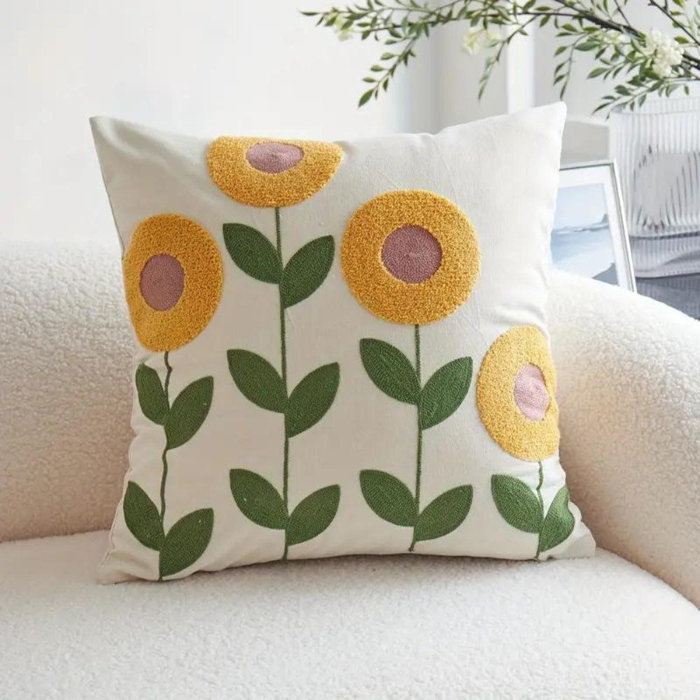 Solène – Housse de coussin texturée et naturelle à motif végétal